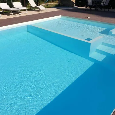 One Bedroom With Shared Pool And Wifi At *