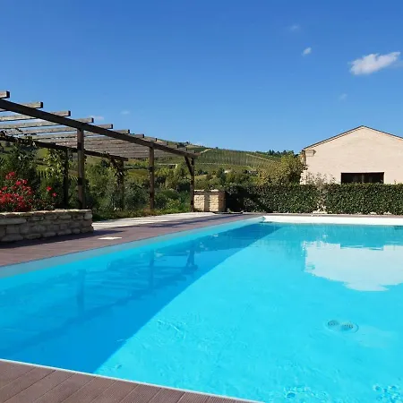 One Bedroom With Shared Pool And Wifi At 公寓 Montalto delle Marche